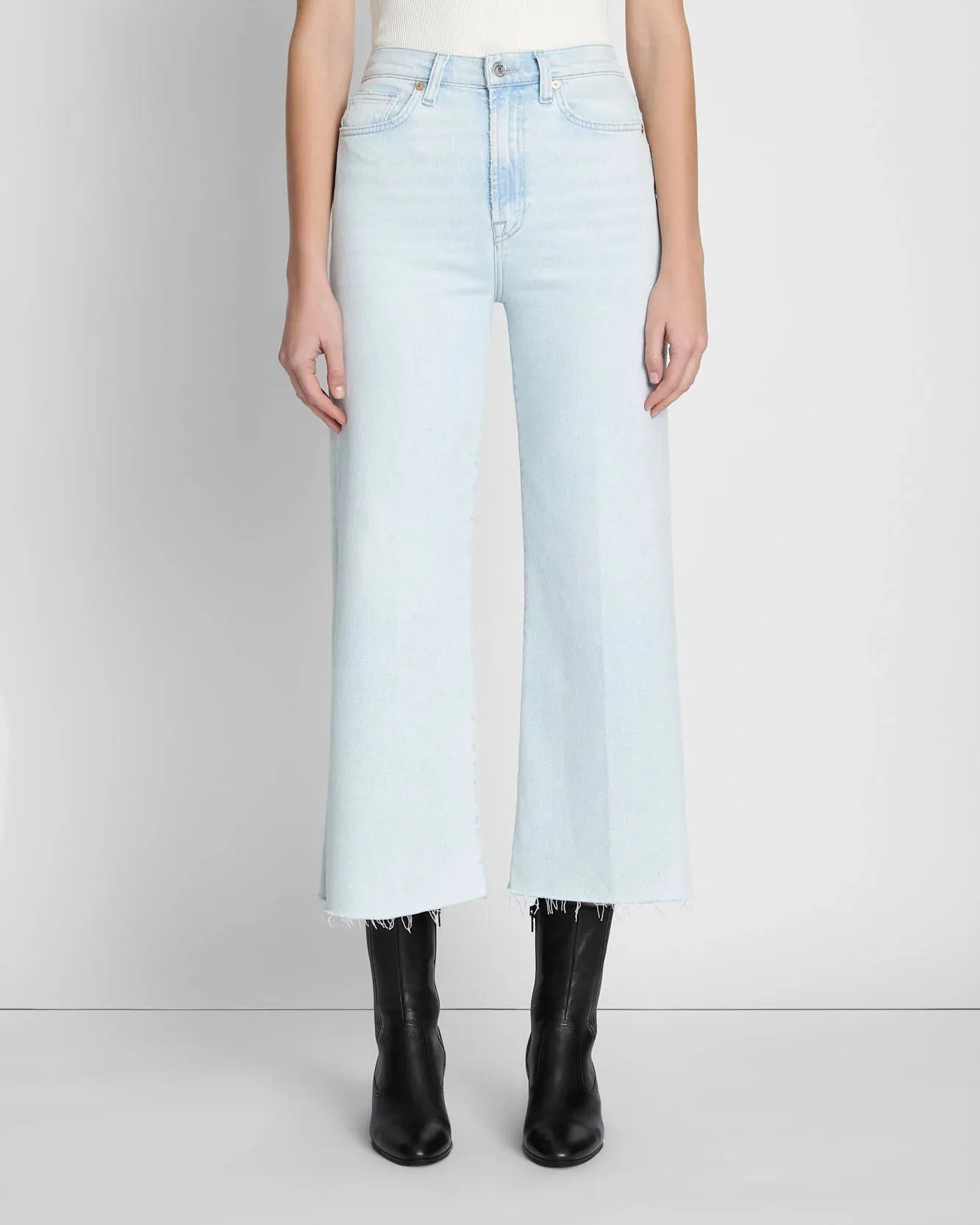 7 For All Mankind ‘Ultra HR Crop Jo/ W Hem’