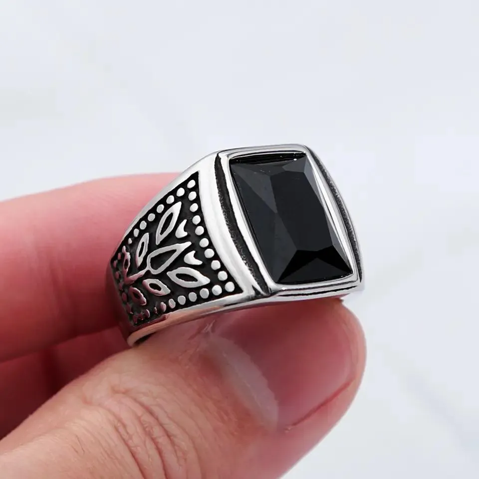 Black Stone Ring For Men Punk Stainless Steel Green/Red Stone Ring -S2660084