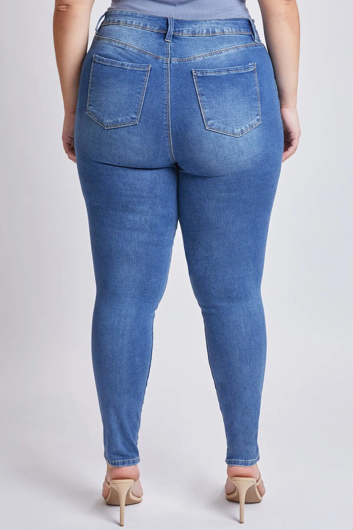 Plus Size Women's Essential  Skinny Jeans