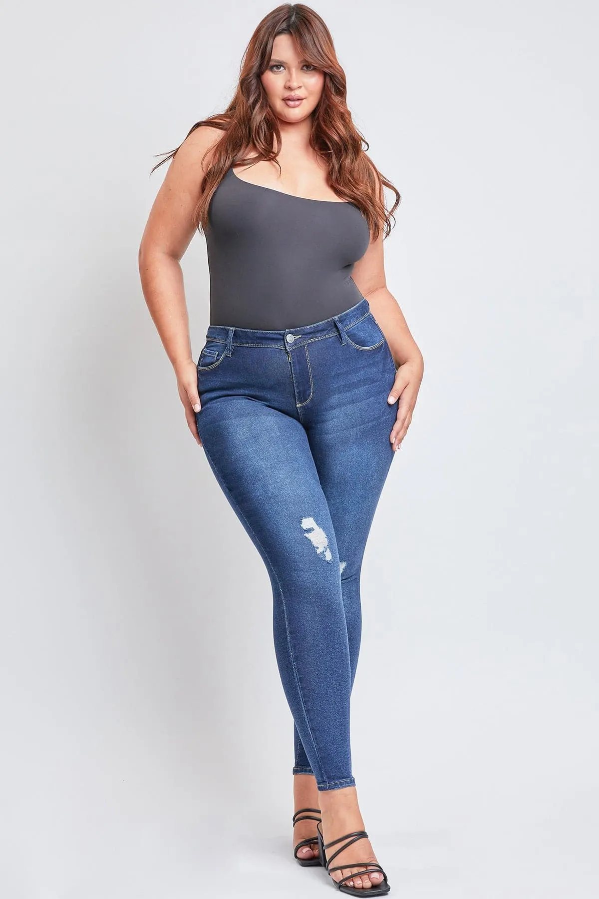 Plus Size Women's Essential  Skinny Jeans