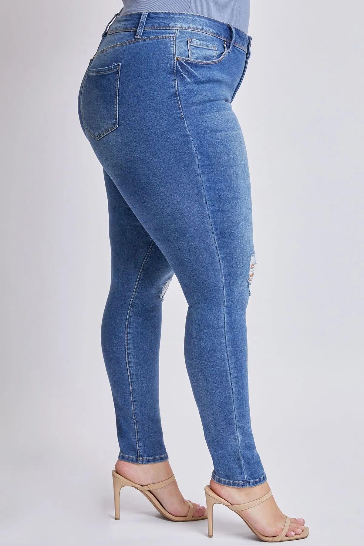 Plus Size Women's Essential  Skinny Jeans