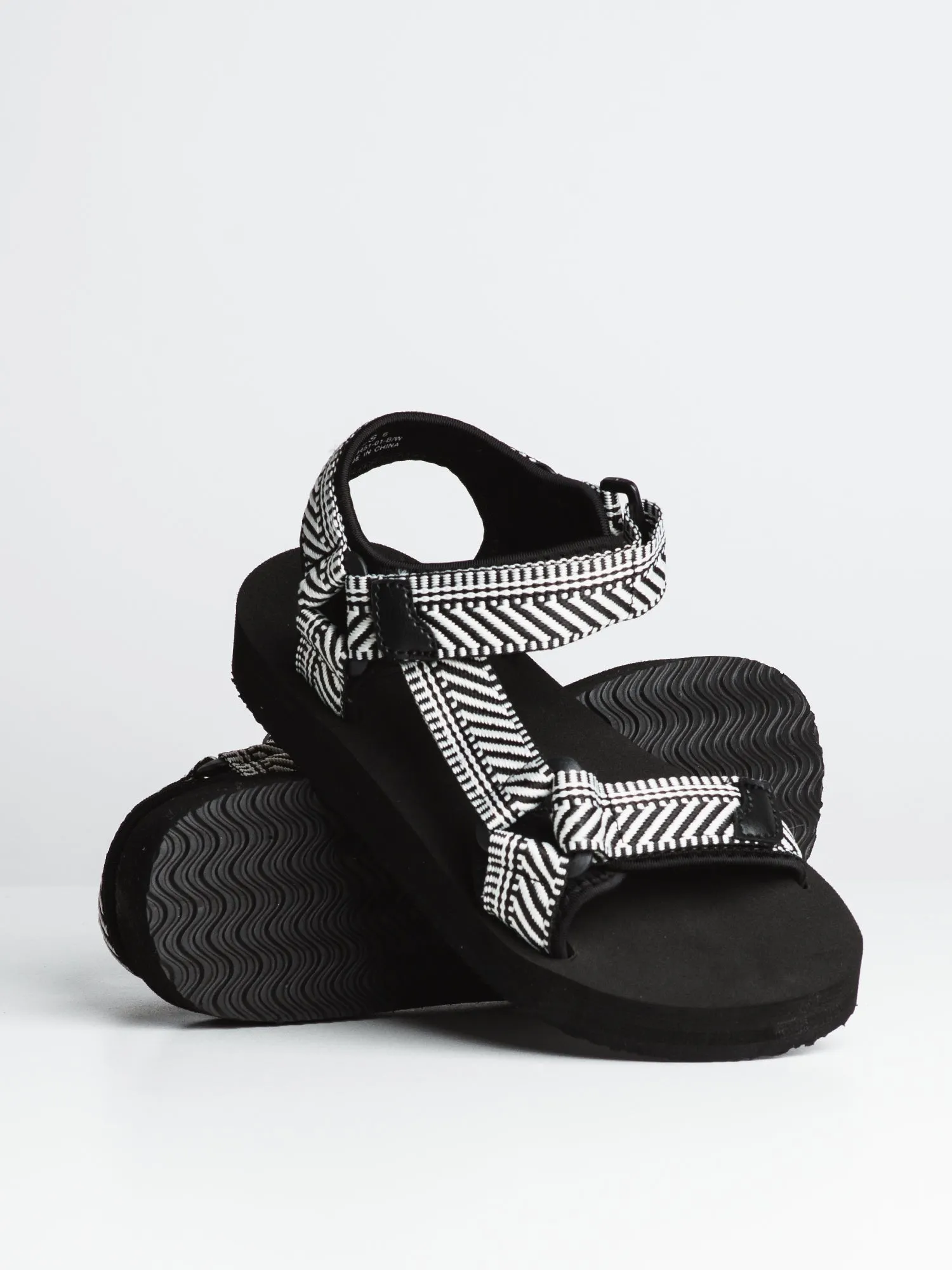 WOMENS NIVI - BLACK/WHITE-D2 - CLEARANCE